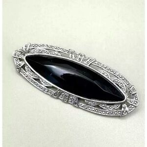 VITG Oval Pin/Brooch SilverTone
Metal W/Black Onyx-Style Rhinestone & Marcasite